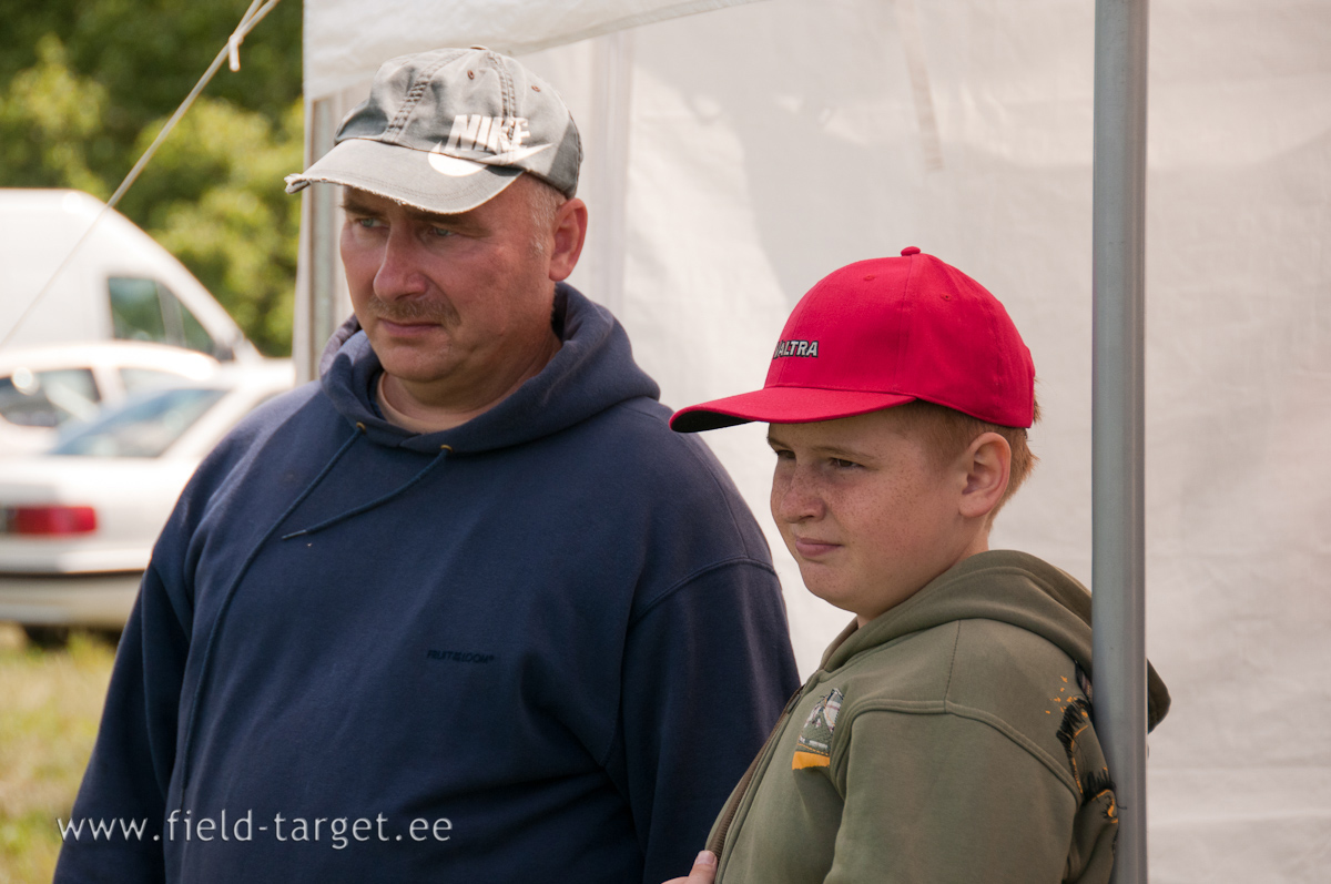 Vanamets Team on Briefing